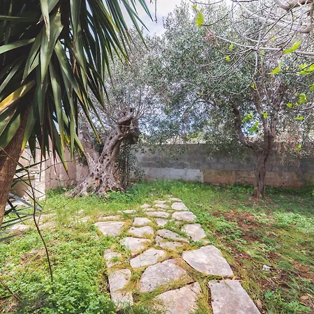 Mancaversa Villa