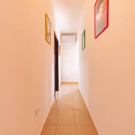Mancaversa Villa *